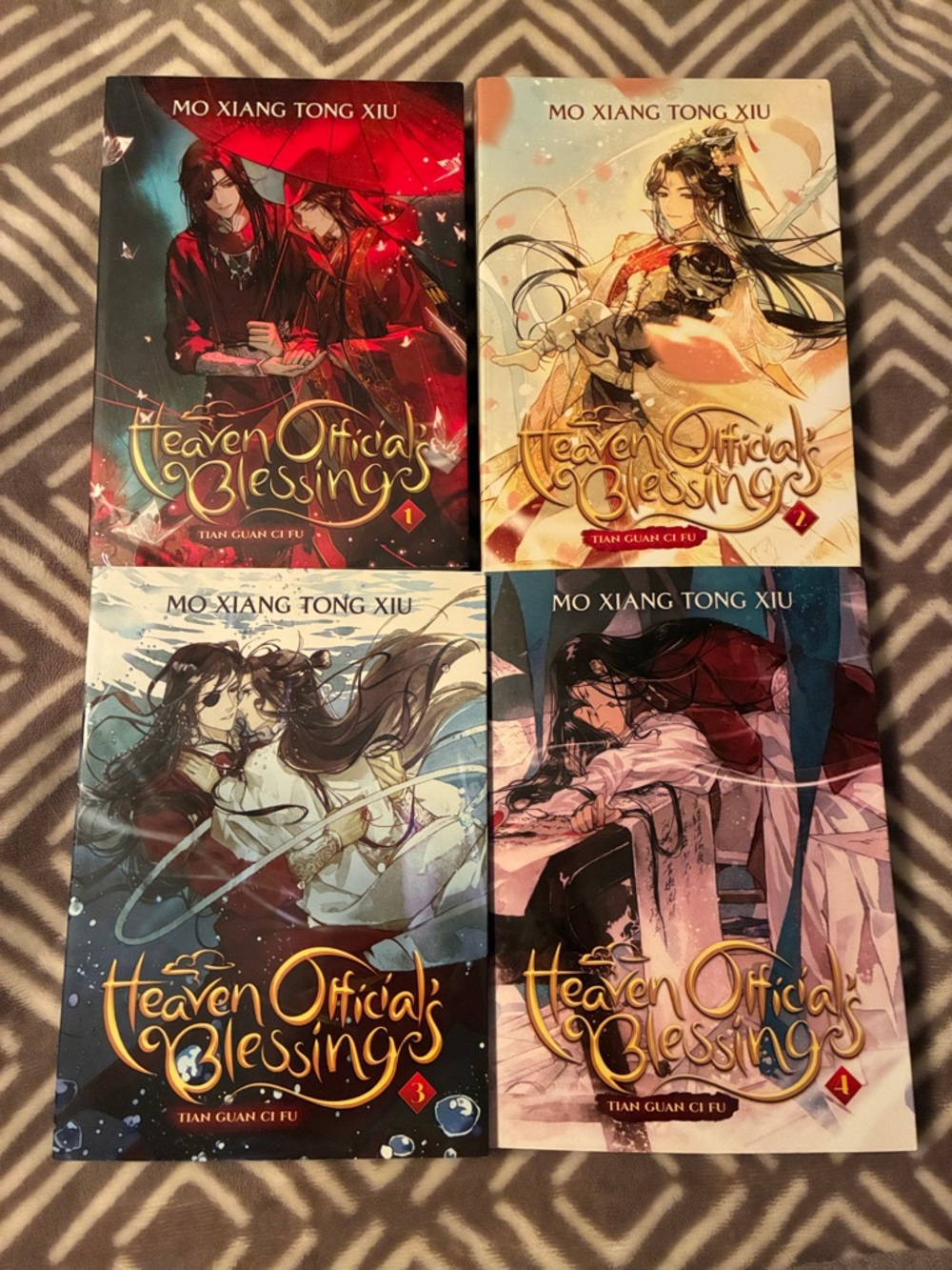 Heaven Official's Blessing Volumes 1-4 - Colorful Illustrated Covers